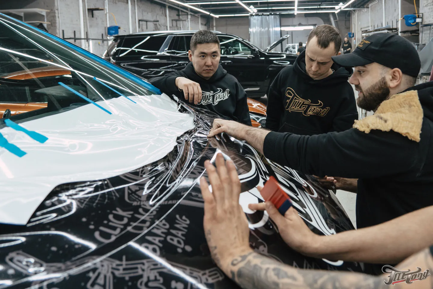 Разработали и реализовали дизайн-проект для Hyundai Staria, нового рабочего автомобиля Fat Tony! Как это было?